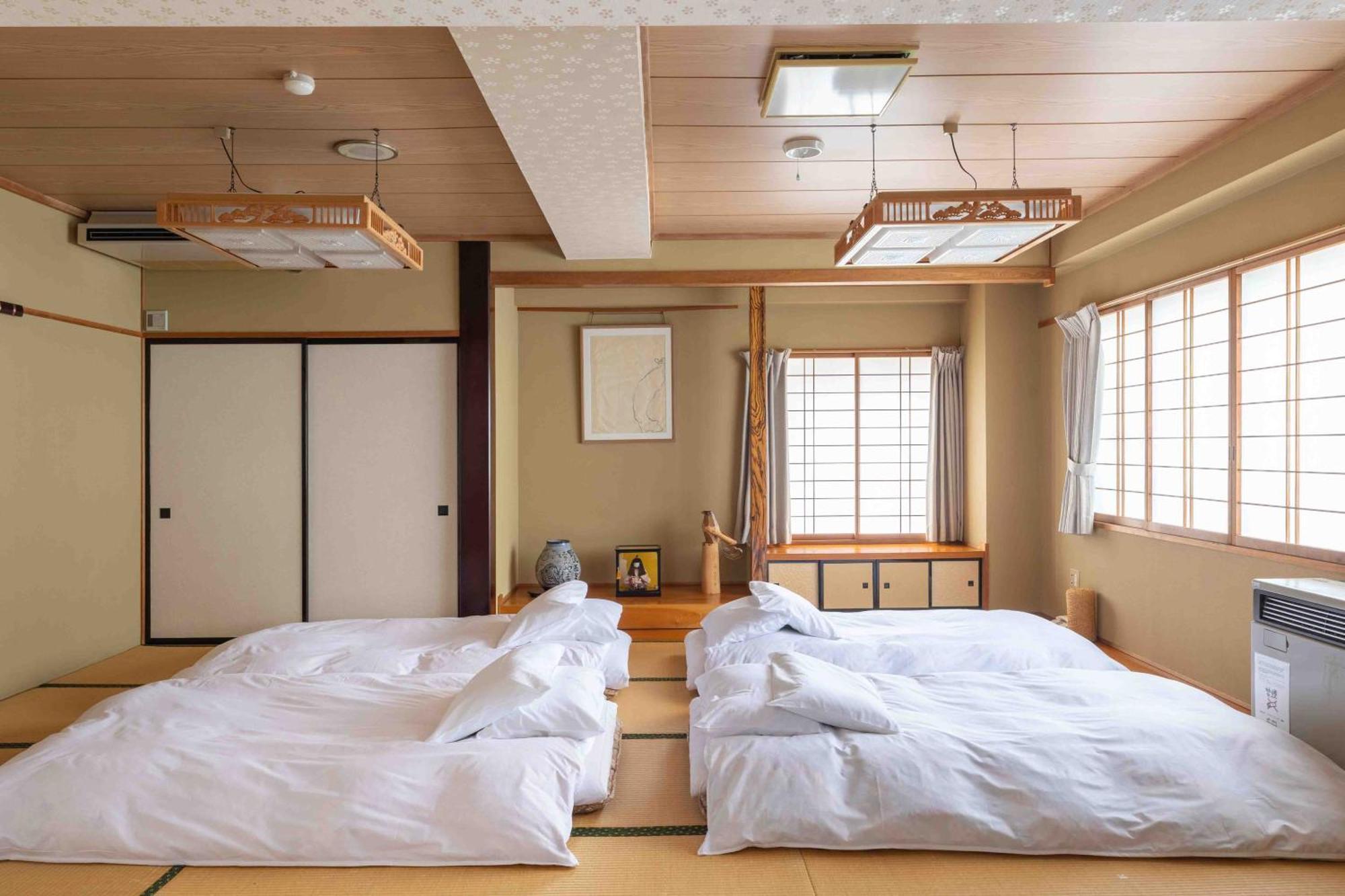 Elizabeth Hotel Nozawaonsen Bagian luar foto