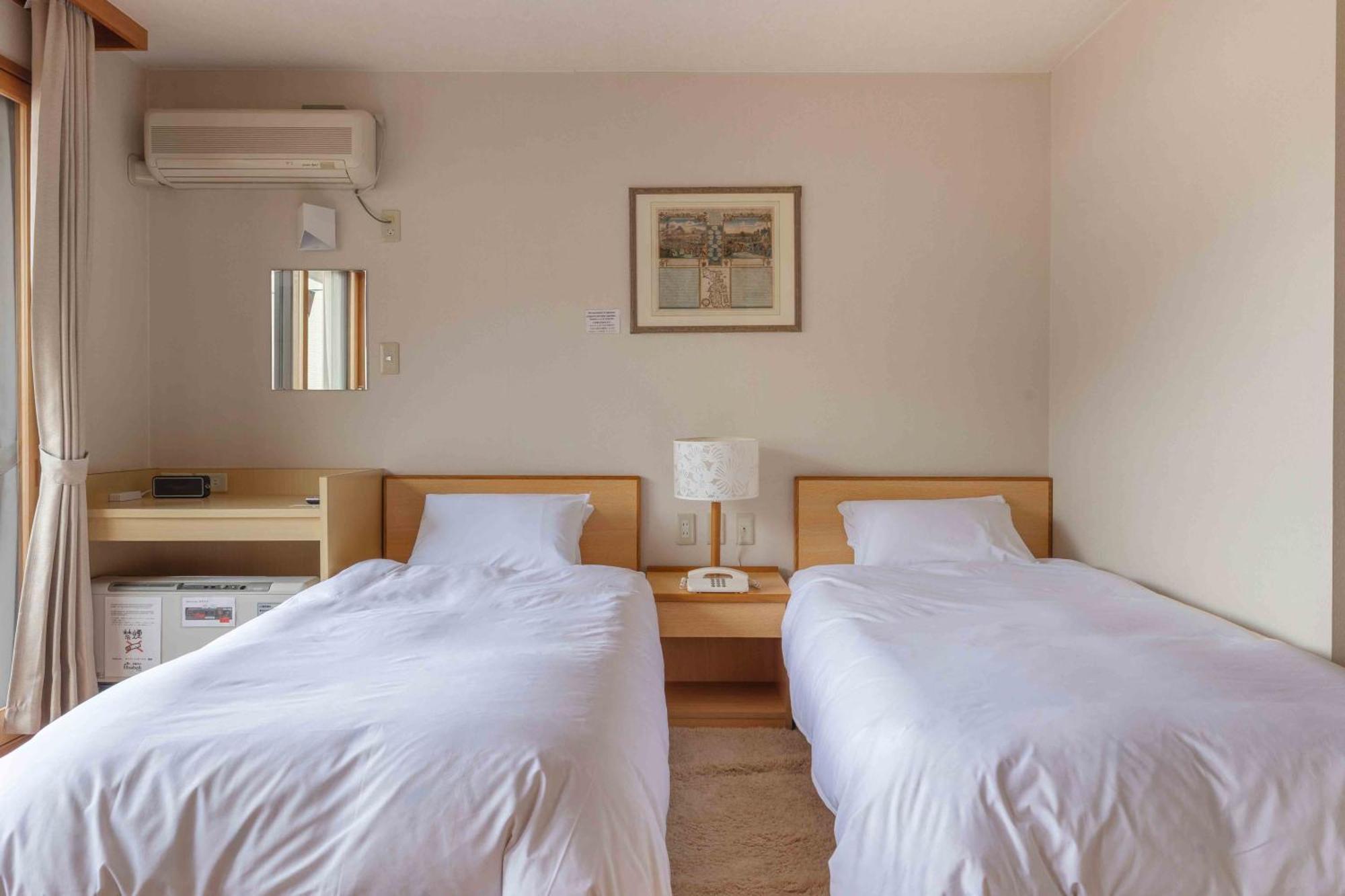 Elizabeth Hotel Nozawaonsen Bagian luar foto